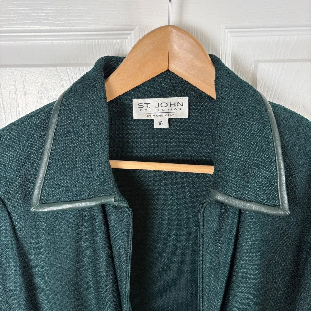 Vtg St. John Collection Skirt Suit 16 Green 3pc Knit Designer Quiet Luxury